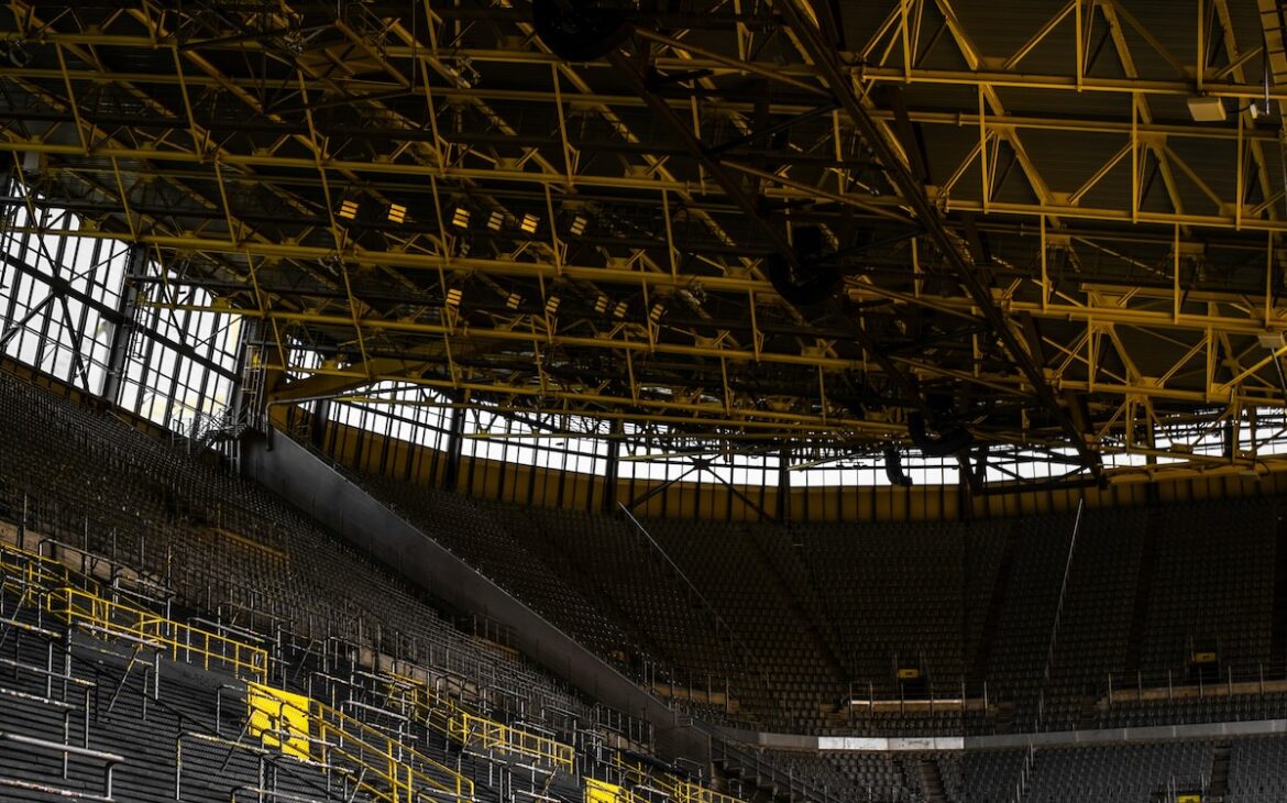 Dach des Westfalenstadion Dortmund