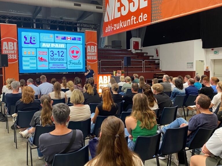 ABI Zukunft Osnabrück lädt am 23. August in die Halle Gartlage ein. / Foto: Abi Zukunft Messe