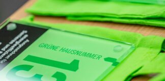 Jetzt für die Grüne Hausnummer 2025 bewerben – Energieeffizientes sanieren oder neu bauen wird ausgezeichnet.