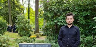 Der Wiesbadener Künstler Przemyslaw Martyna hat die Skulptur mit dem Namen „Die letzten Schritte“ entworfen. Im November 2024 gewann er mit seiner Konzeption den Kunstwettbewerb für die Gestaltung des Mahnmals. / Foto: Giulia Lambert (Gedenkstätten Gestapokeller und Augustaschacht)