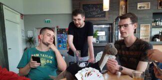 Skatverein „Asse und Luschen". / Foto: Marieke Timmermann