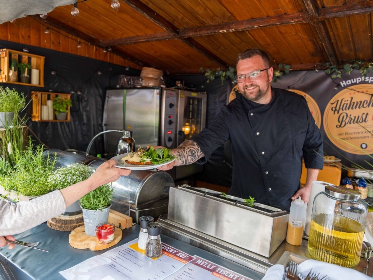 „Melle tischt auf“ - Vier Tage voller Geschmack, Musik und Stadtleben „Melle tischt auf“ 2025. / Foto: Werbegemeinschaft Melle City e.V.