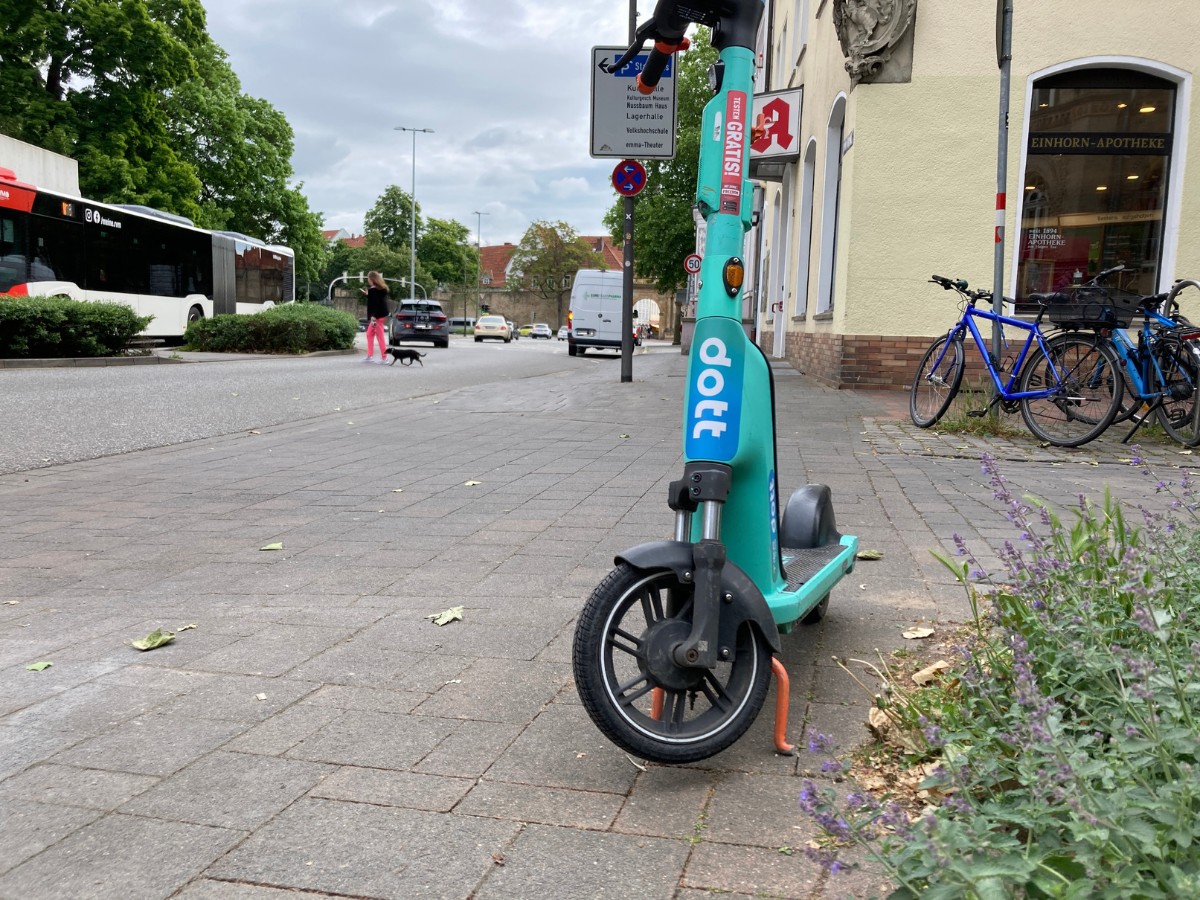 Nach Lagerschließung in Osnabrück: So reagiert E-Scooter-Anbieter Dott auf Kritik E-Scooter von Dott (Symbolbild)