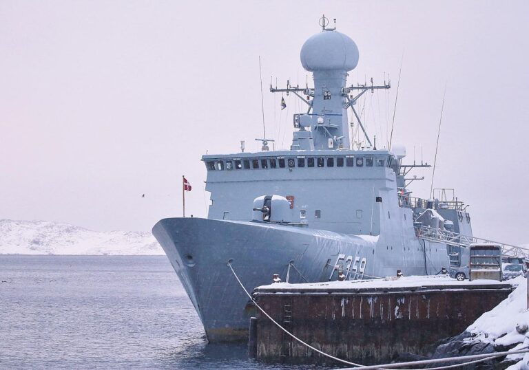 Dänisches Kriegsschiff
