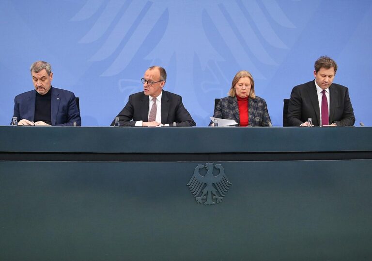Pressekonferenz nach