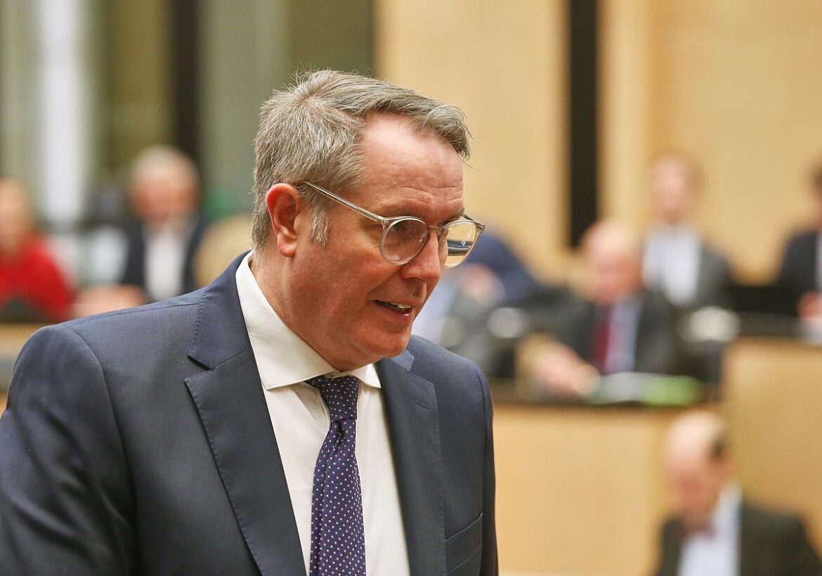 Alexander Schweitzer