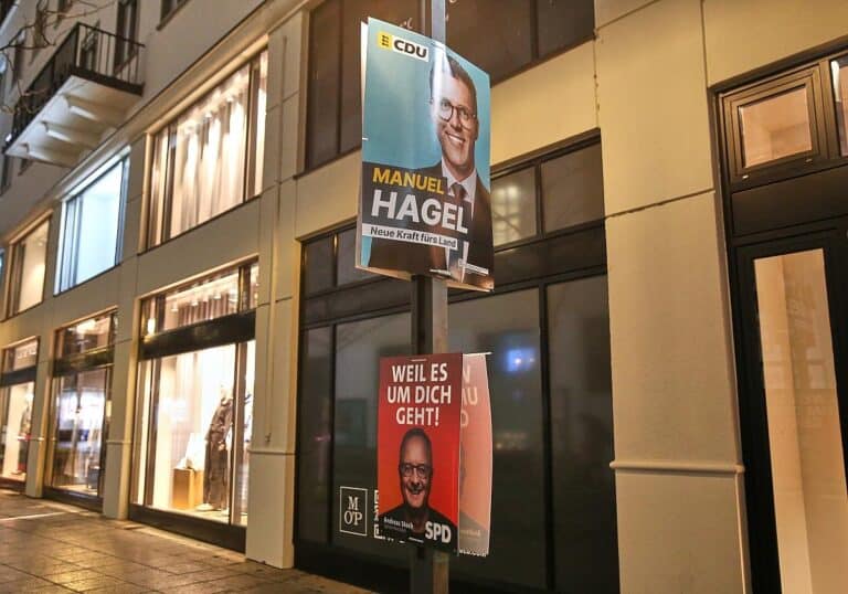 Wahlplakate zur