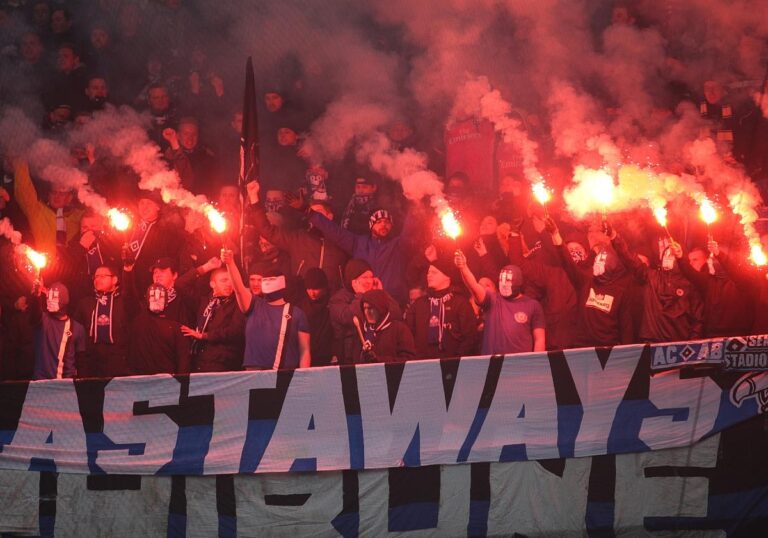 HSV-Fans mit