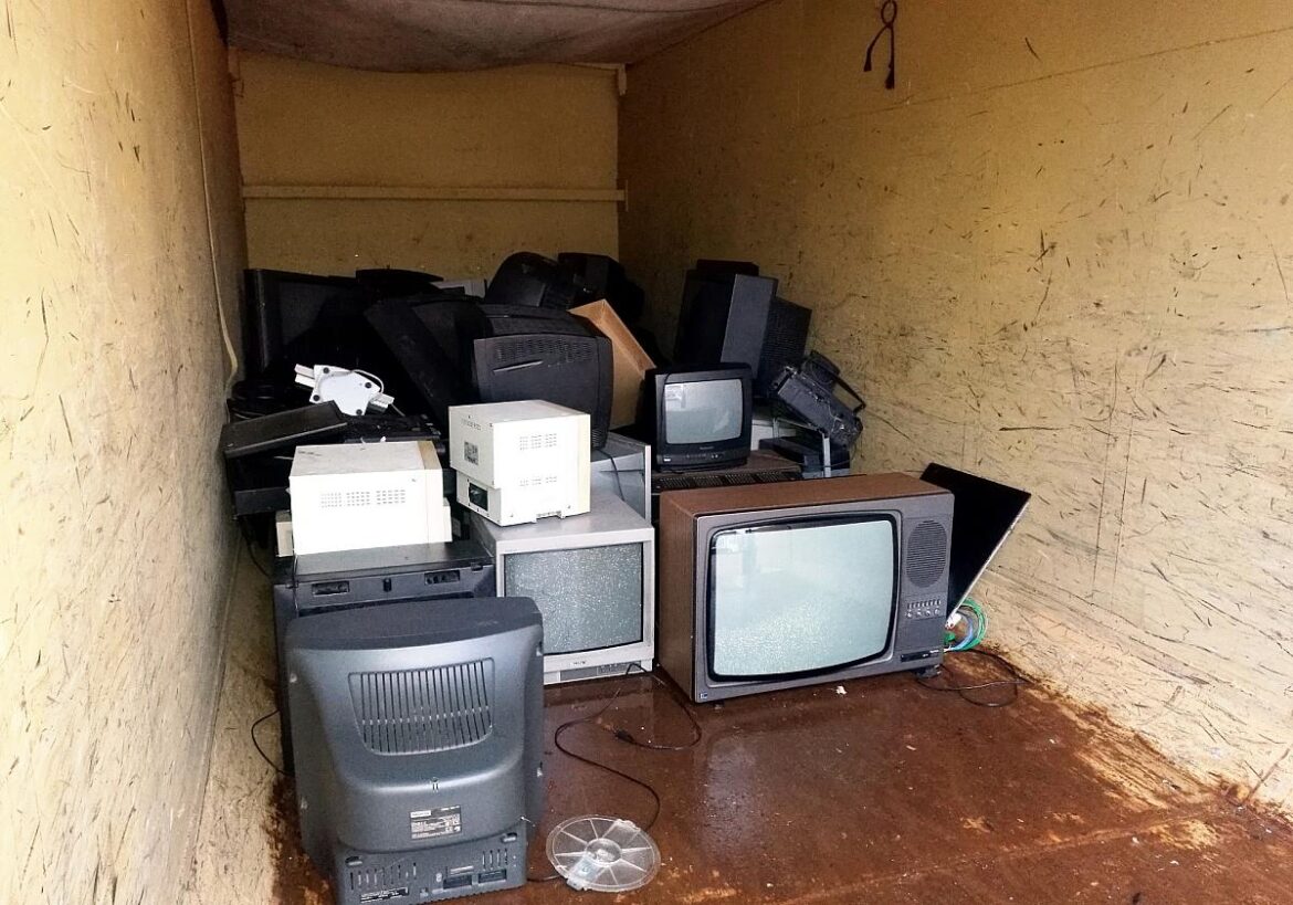 Kaputte Fernseher