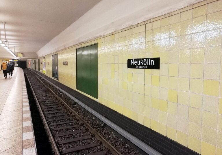 Bahnhof Neukölln