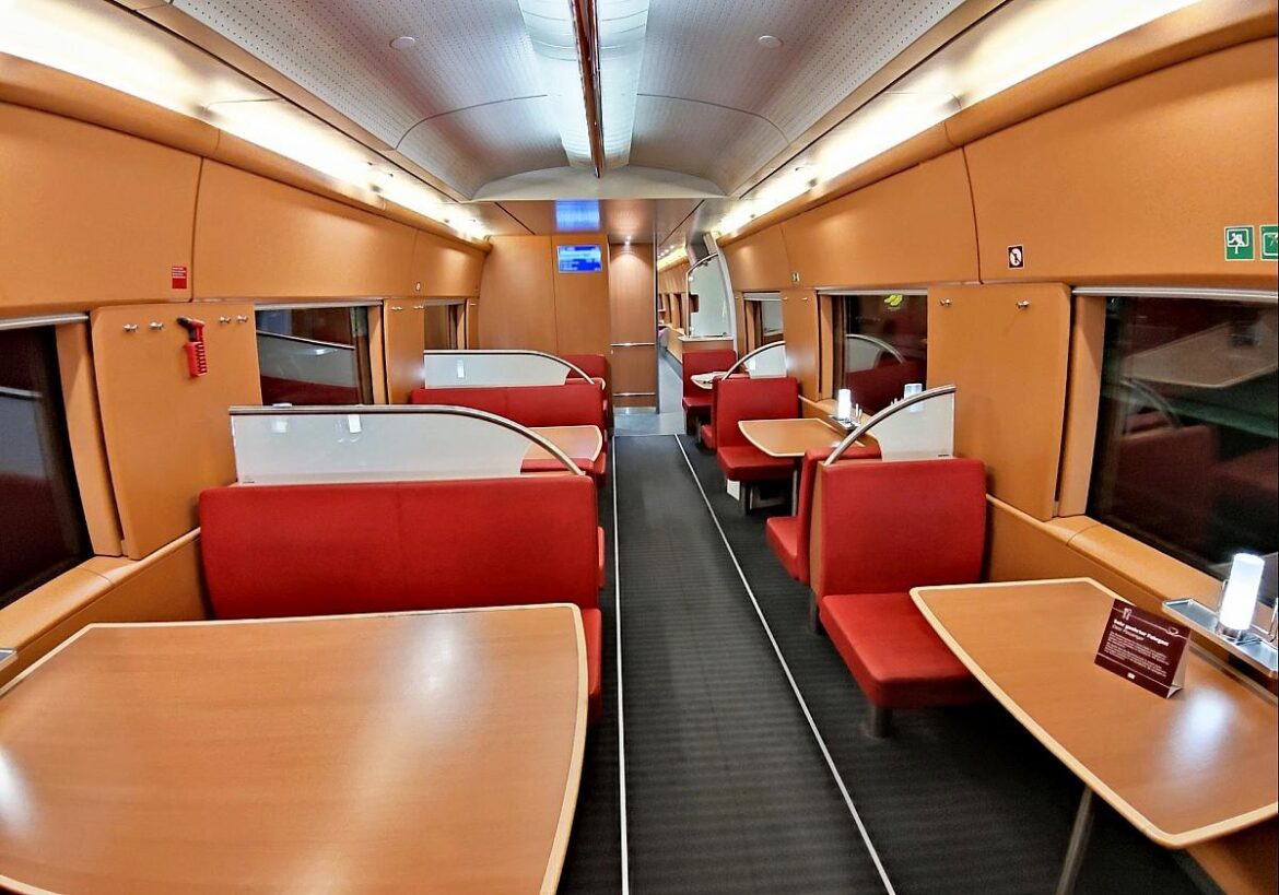 Zugrestaurant (Archiv)