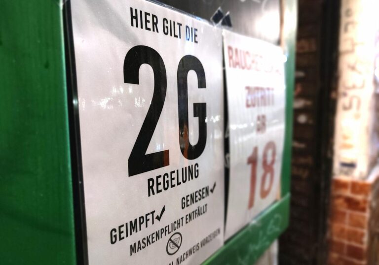 2G-Hinweisschild an