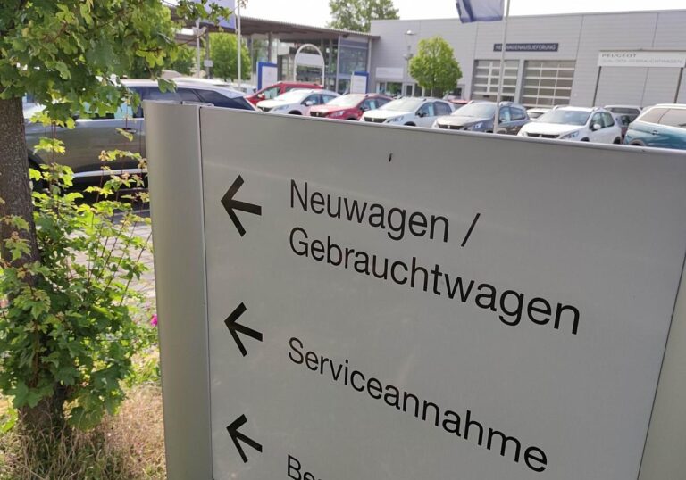 Autohändler (Archiv)