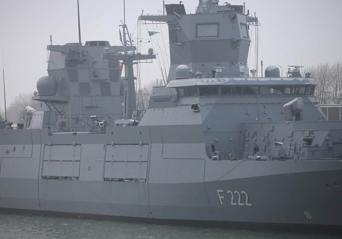 Deutsches Kriegsschiff