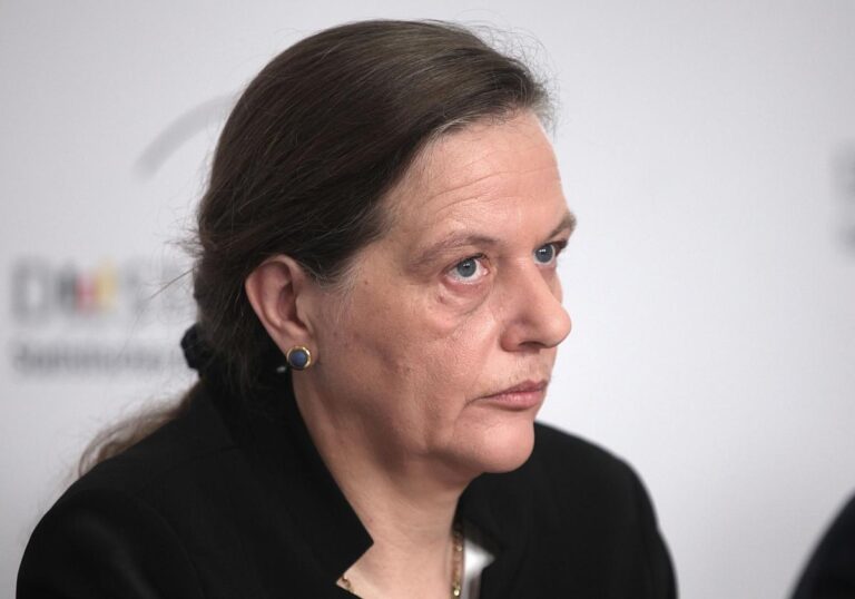 Ruth Brand