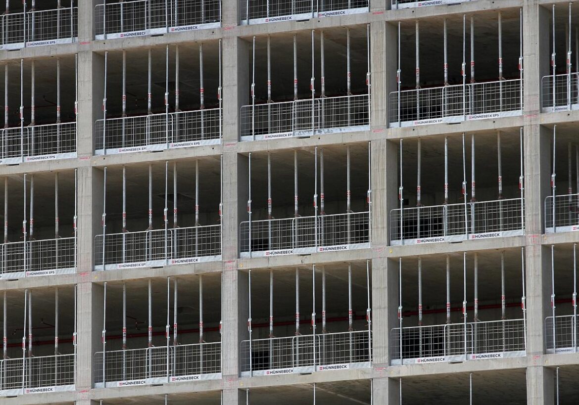 Hochhaus-Baustelle (Archiv)