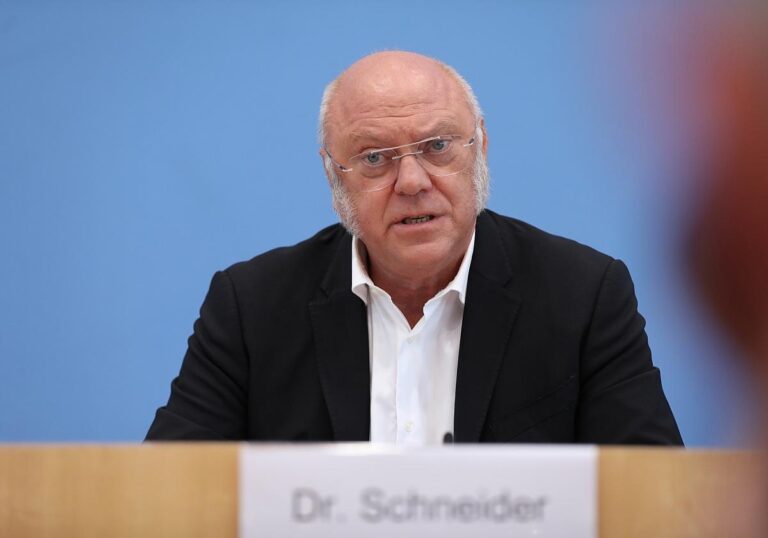 Ulrich Schneider