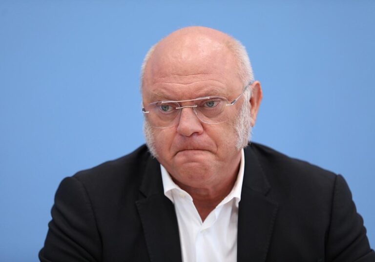 Ulrich Schneider