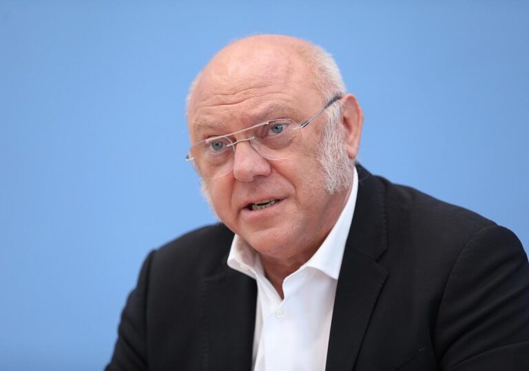 Ulrich Schneider