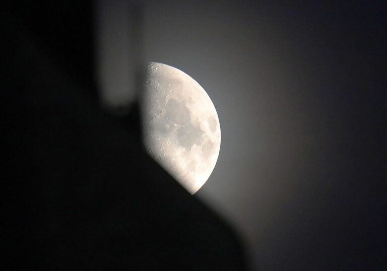 Mond (Archiv)