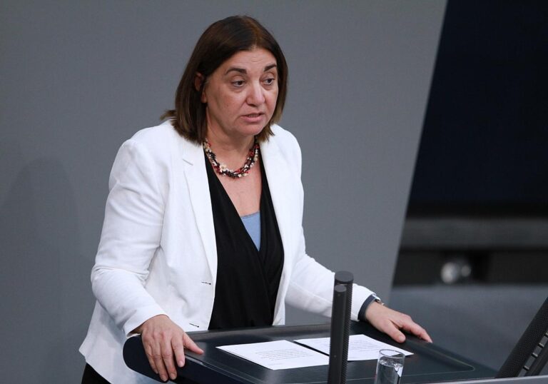 Ekin Deligöz