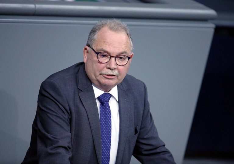 Udo Schiefner