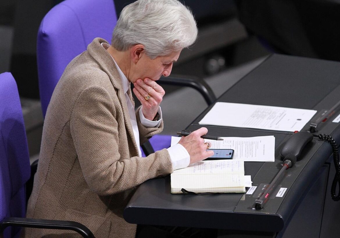 Marie-Agnes Strack-Zimmermann