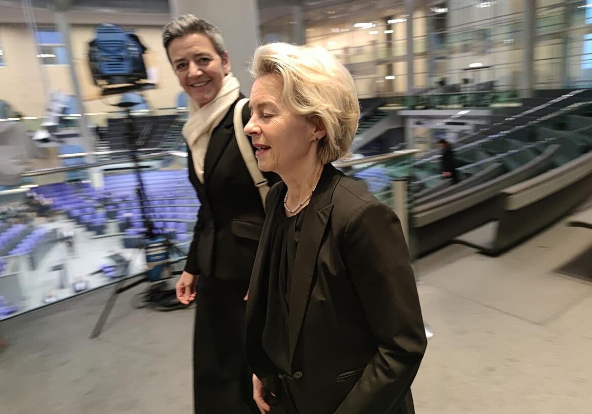 Margrethe Vestager und Ursula von der Leyen