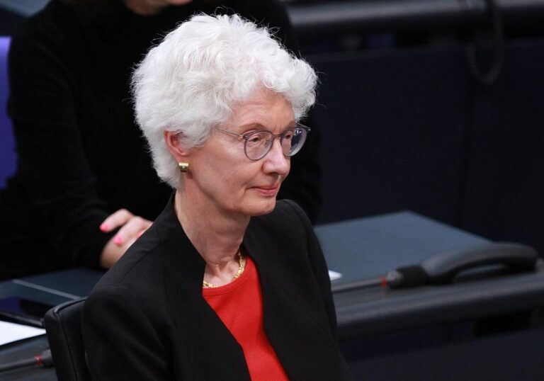 Doris König