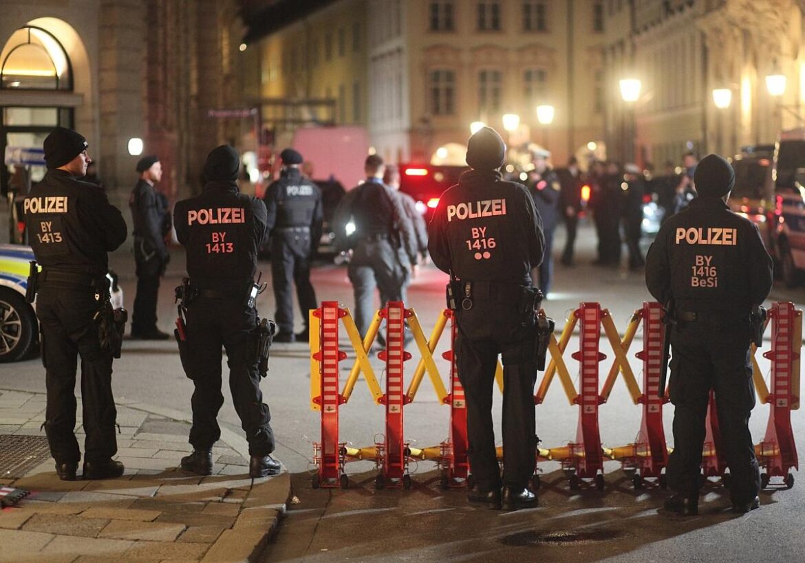 Polizeiabsperrung (Archiv)