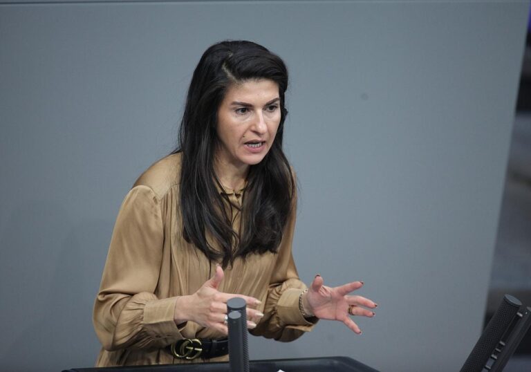 Serap Güler