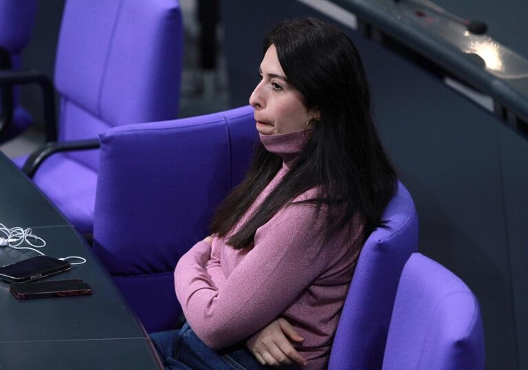 Melis Sekmen