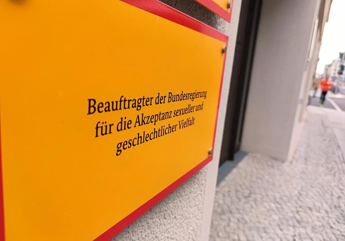 Queer-Beauftragter (Archiv)