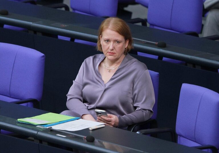 Lisa Paus