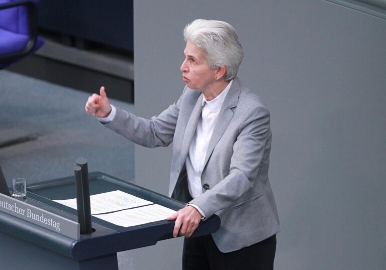 Marie-Agnes Strack-Zimmermann