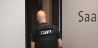 Justizvollzugsbeamter am