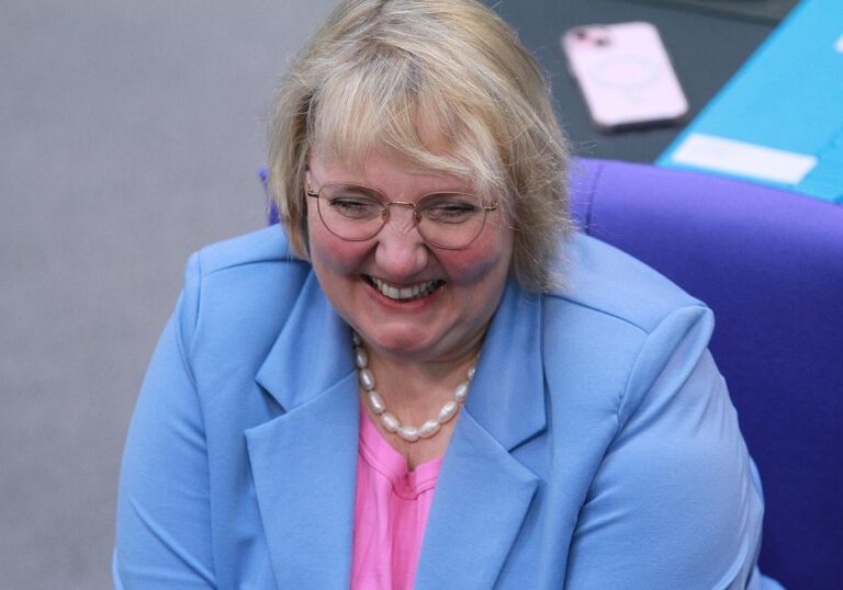 Katja Mast