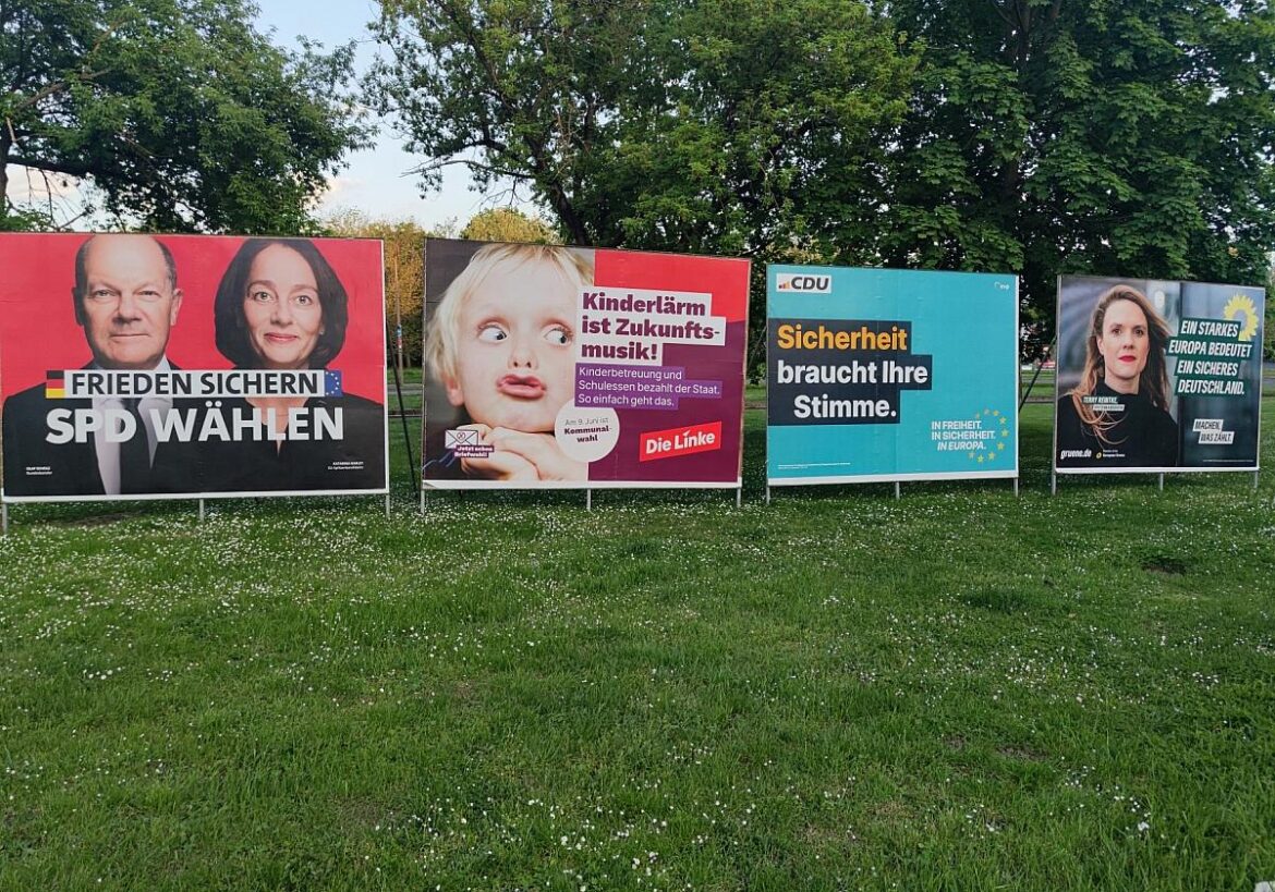 Wahlplakate zur