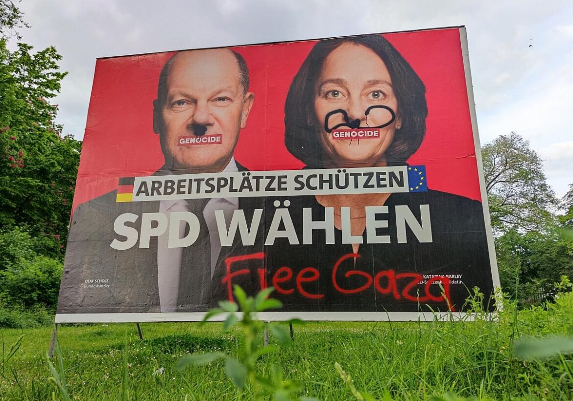 Beschmiertes SPD-Wahlplakat