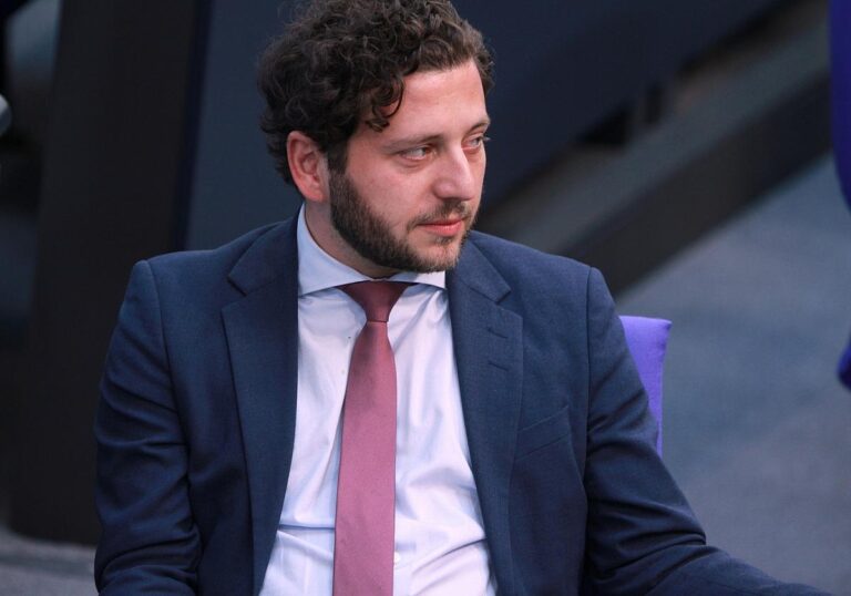 Felix Banaszak