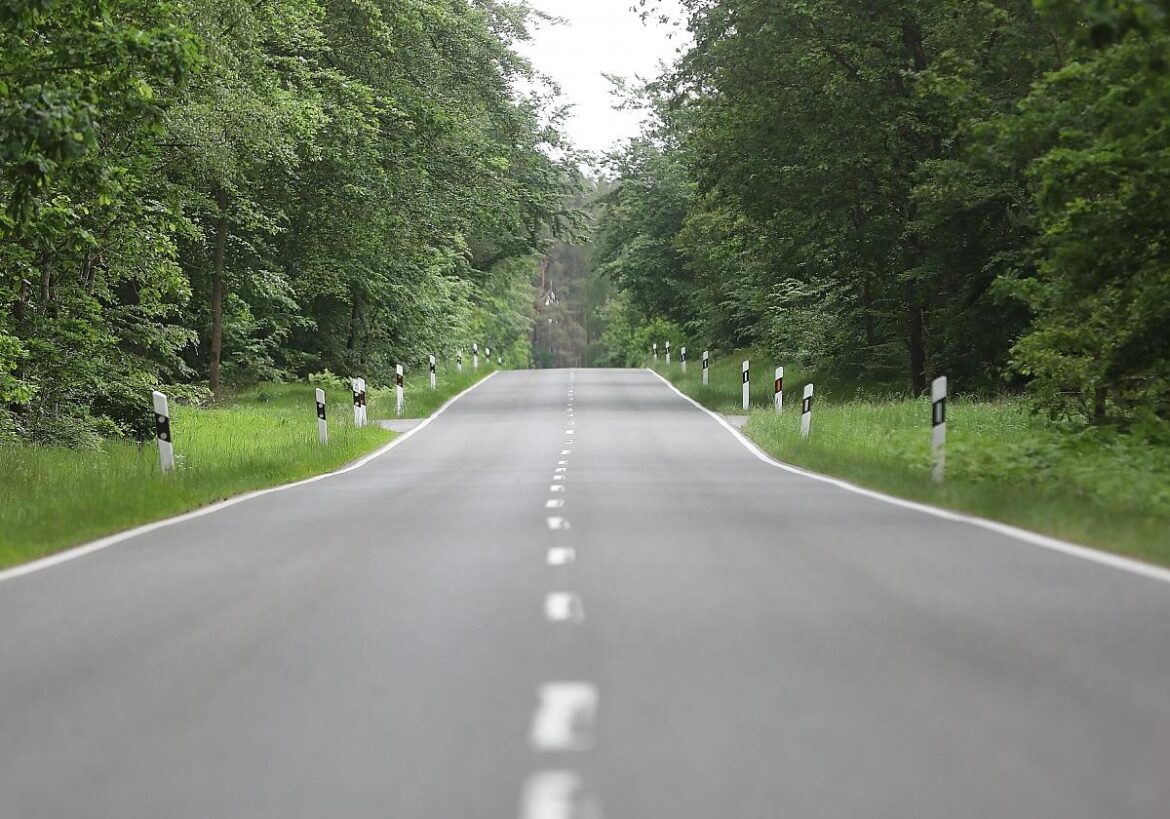 Landstraße (Archiv)