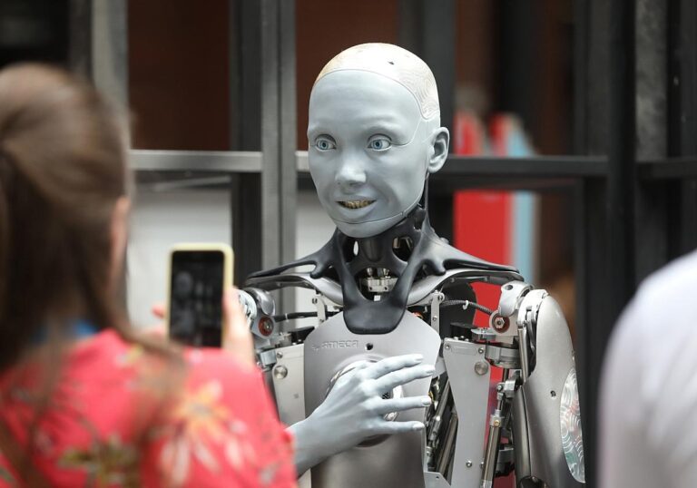 Roboter (Archiv)
