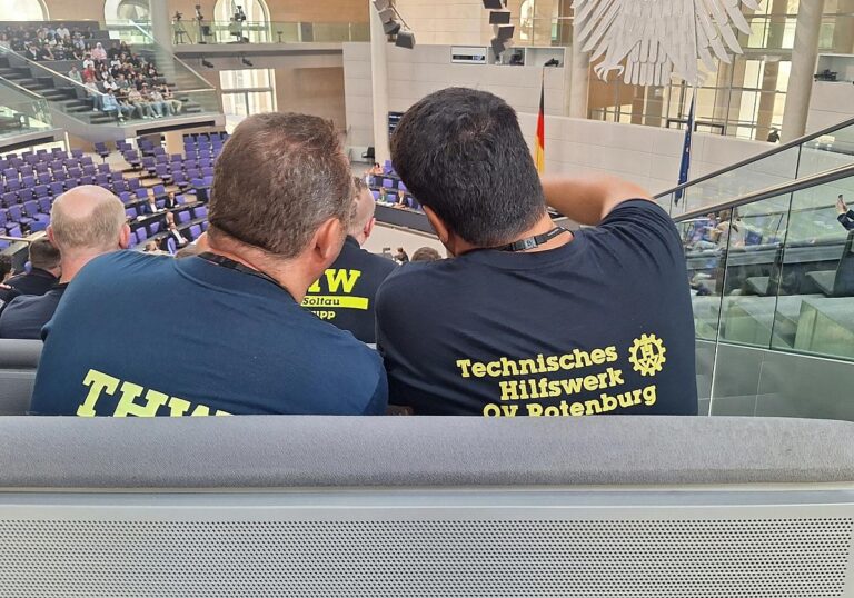 THW-Mitglieder
