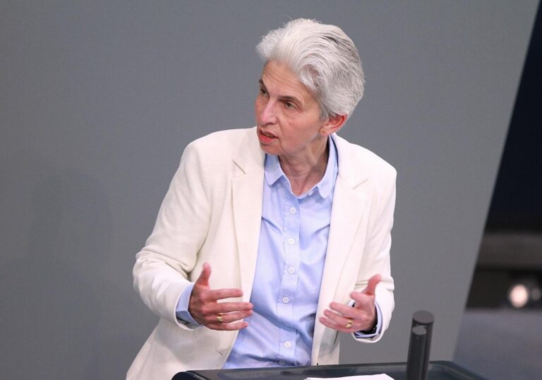Marie-Agnes Strack-Zimmermann