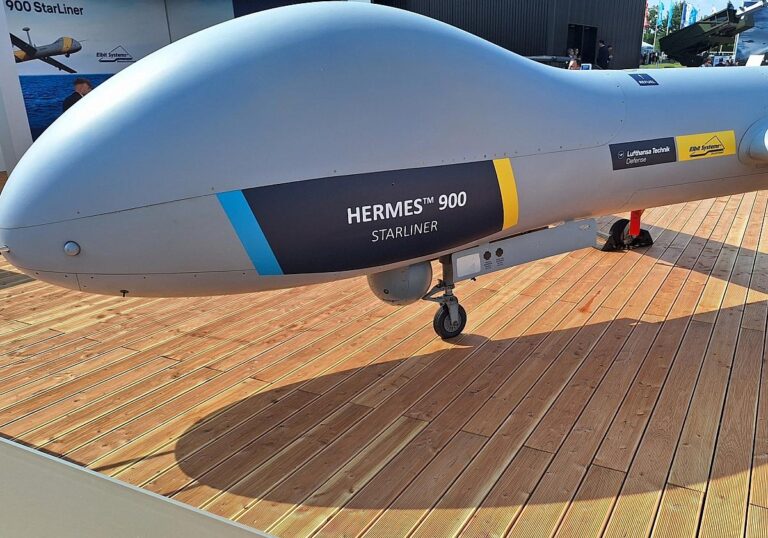 Hermes 900