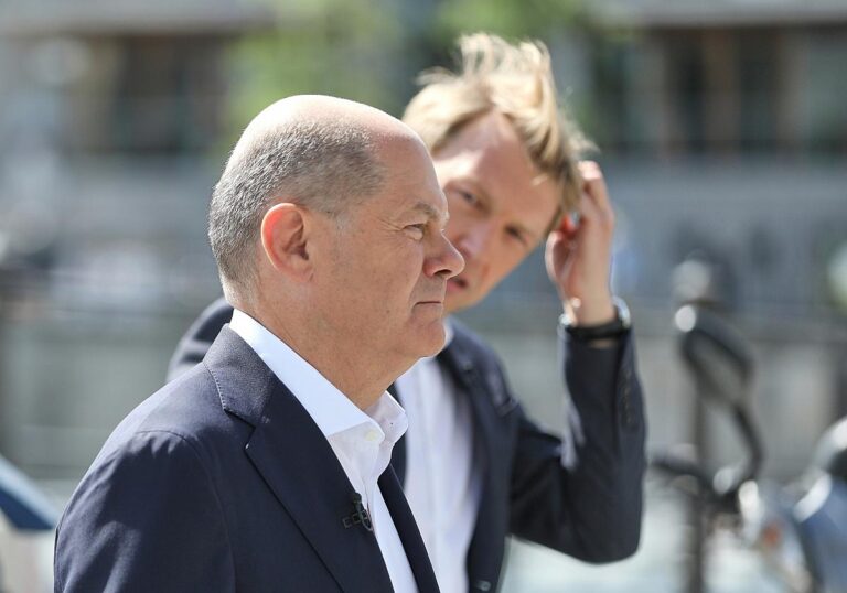 Olaf Scholz und Markus Preiß