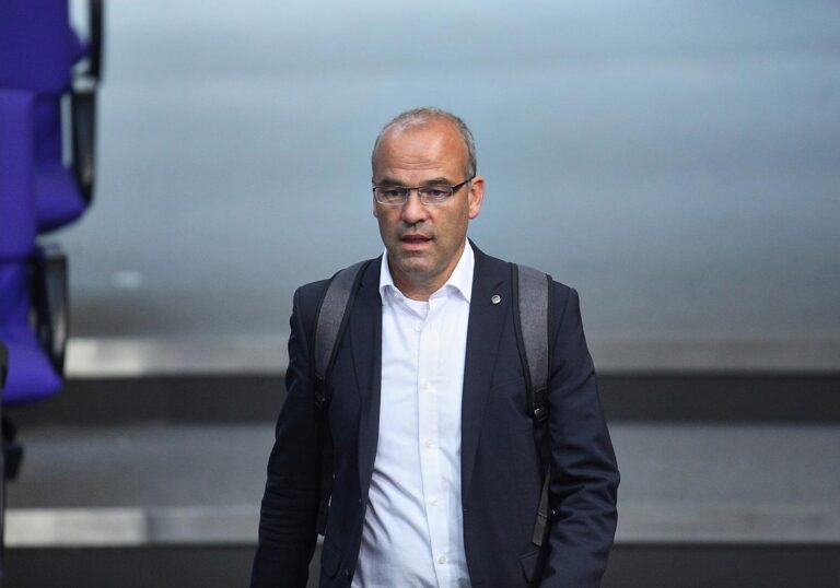 Rainer Rothfuß