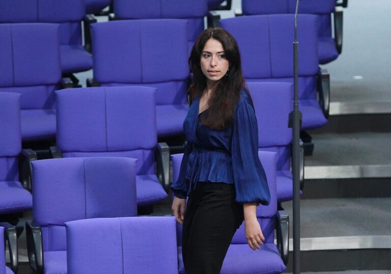 Melis Sekmen