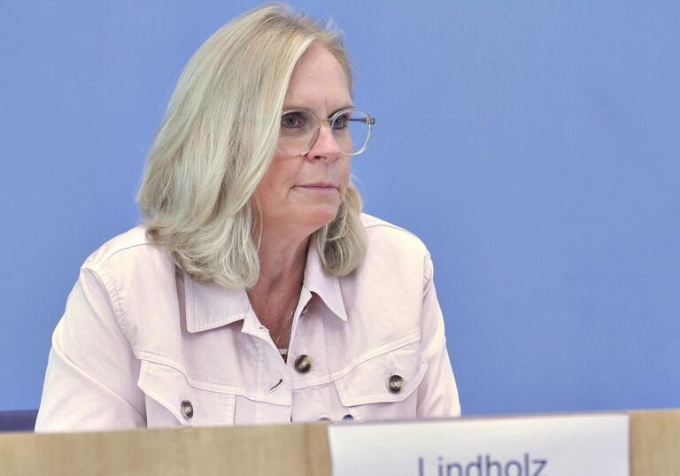Andrea Lindholz