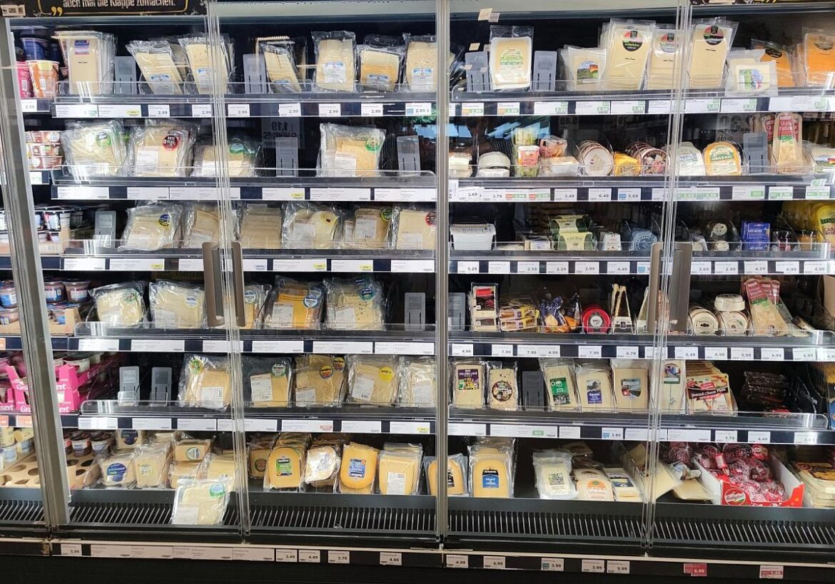 Käseregal im